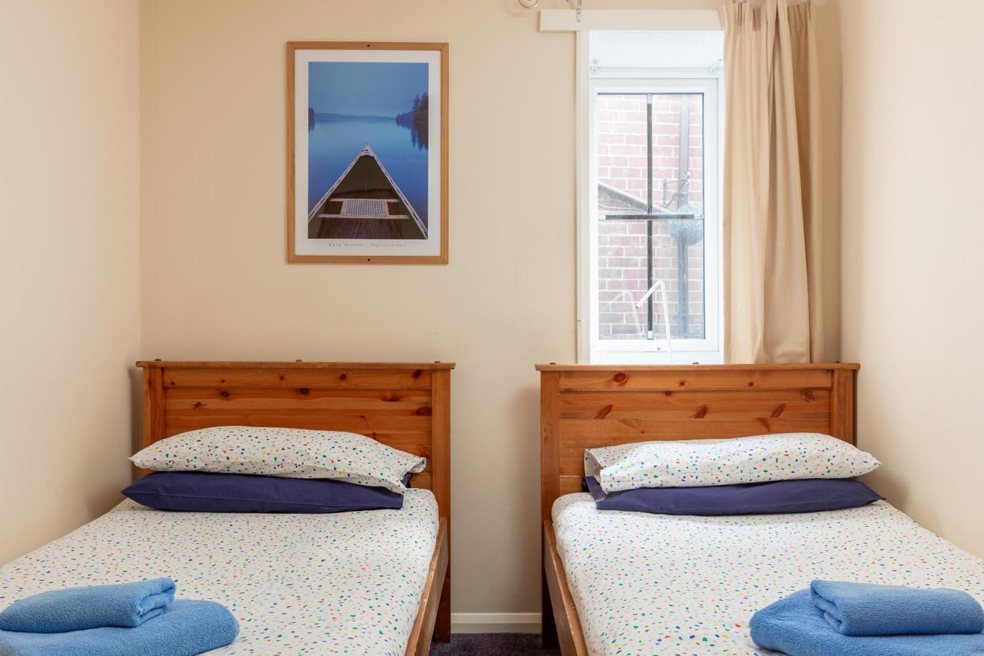 וויטבי Discovery Accommodation מראה חיצוני תמונה