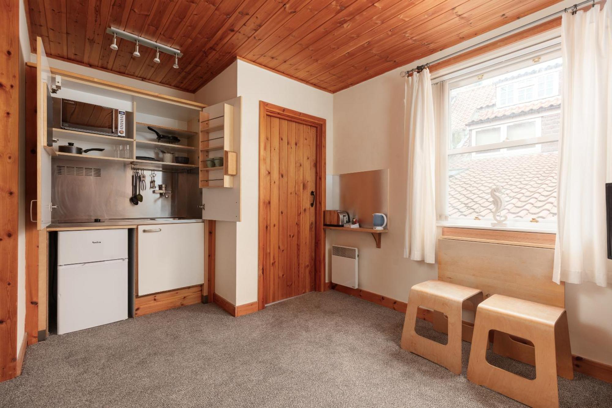 וויטבי Discovery Accommodation מראה חיצוני תמונה