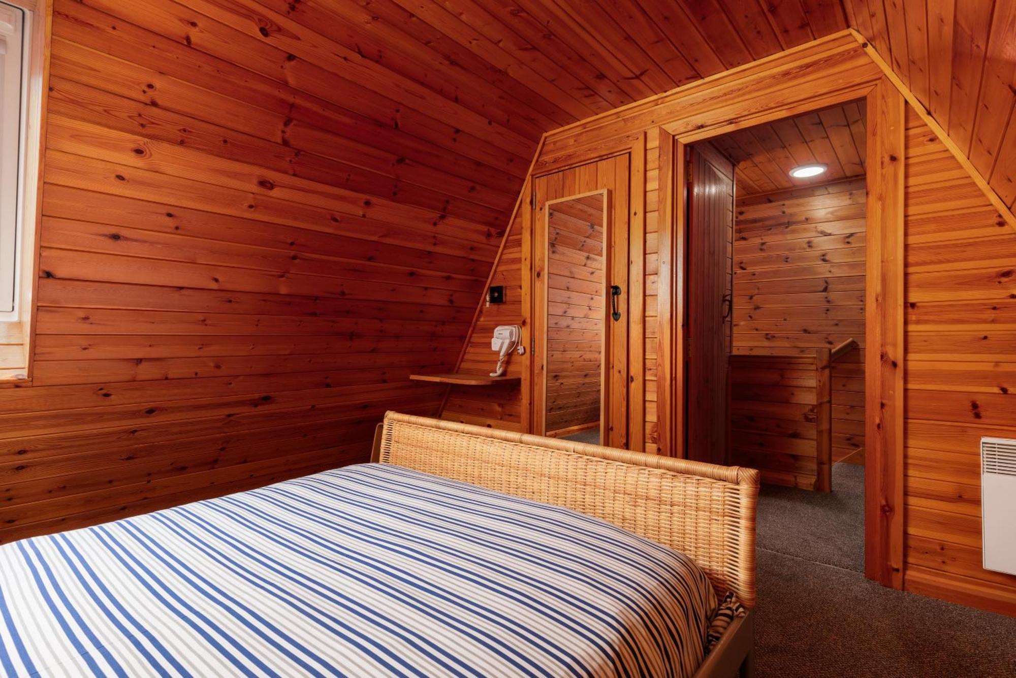וויטבי Discovery Accommodation מראה חיצוני תמונה